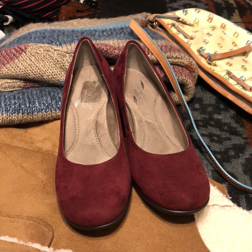 Plum Tree. Aerosoles wedges.